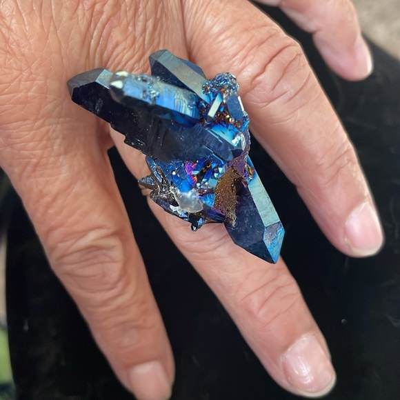 Vintage Aura blue crystal adjustable ring - Picture 5 of 6